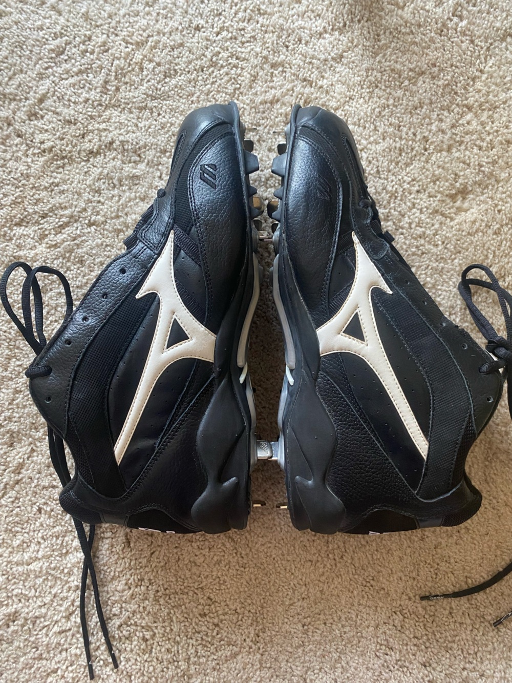 NWOT Mizuno men’s 9-Spike Pro Classic Mid baseball cleats, size 13 - Picture 6 of 8